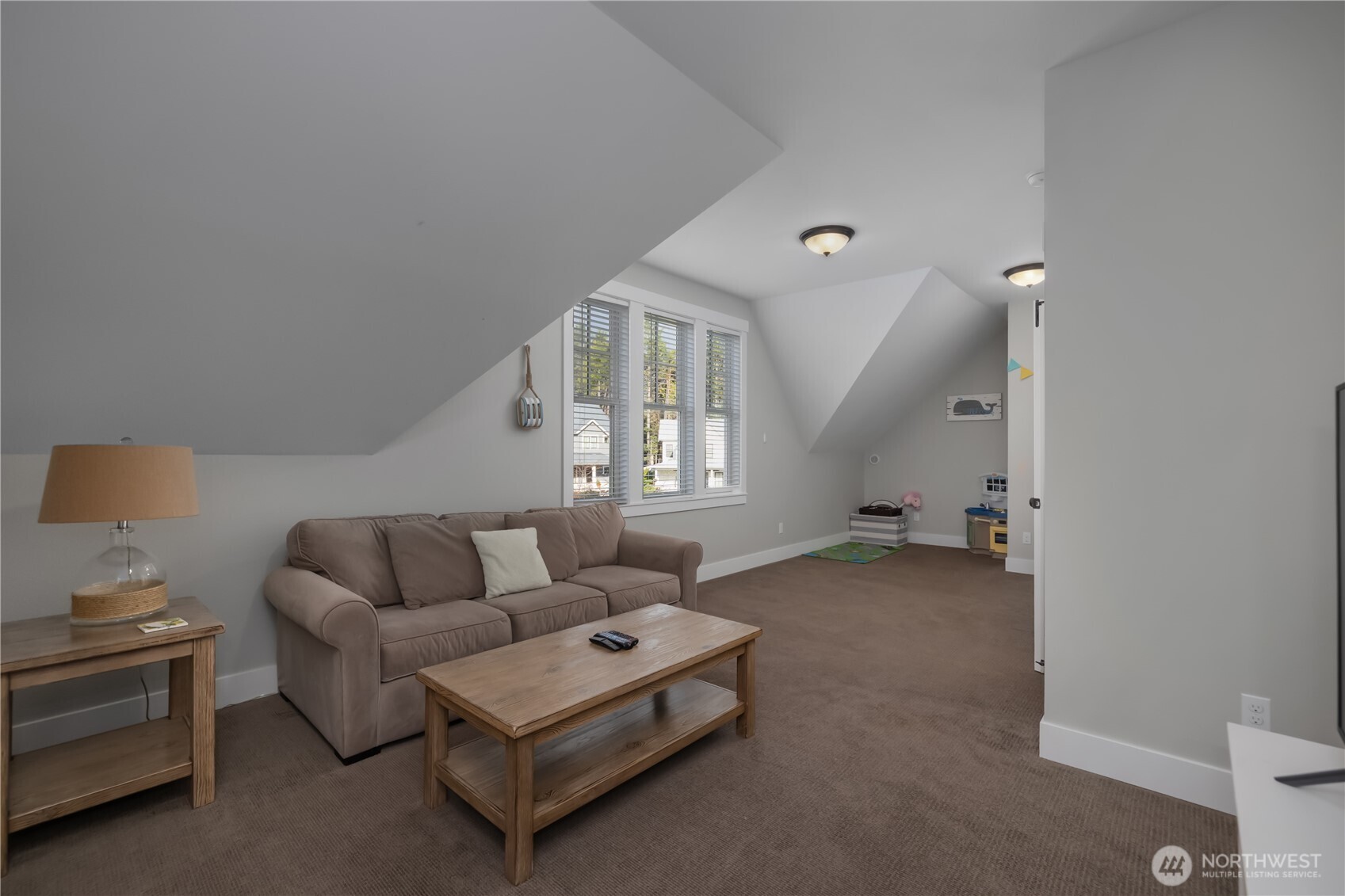100 Horseshoe Lane Property Photo 25