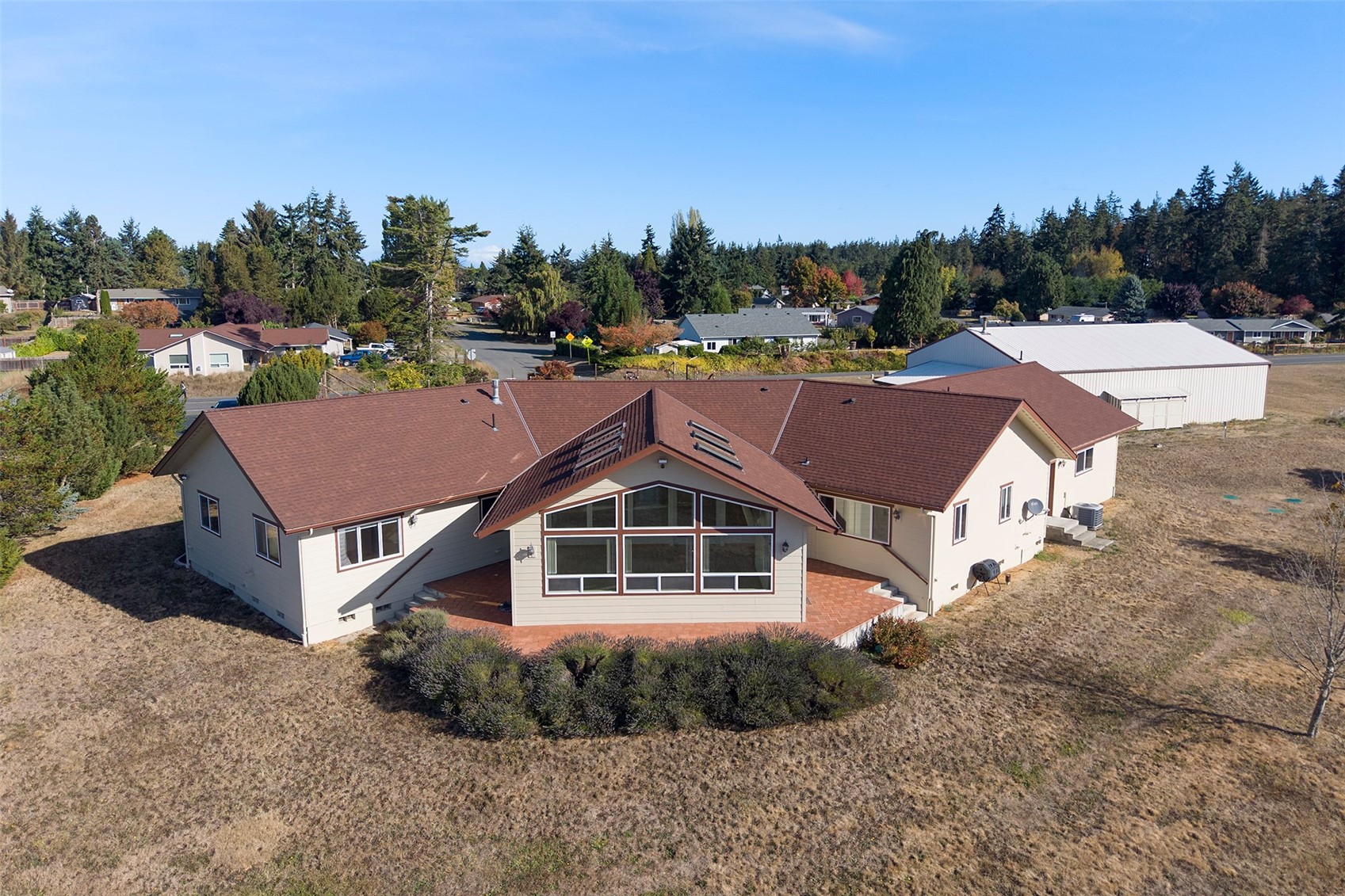 1132 Woodcock Road Property Photo 3