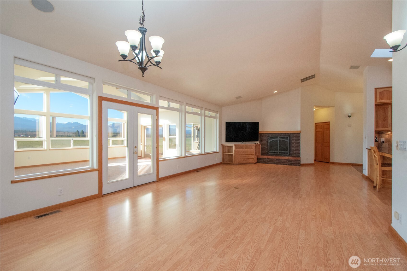 1132 Woodcock Road Property Photo 6