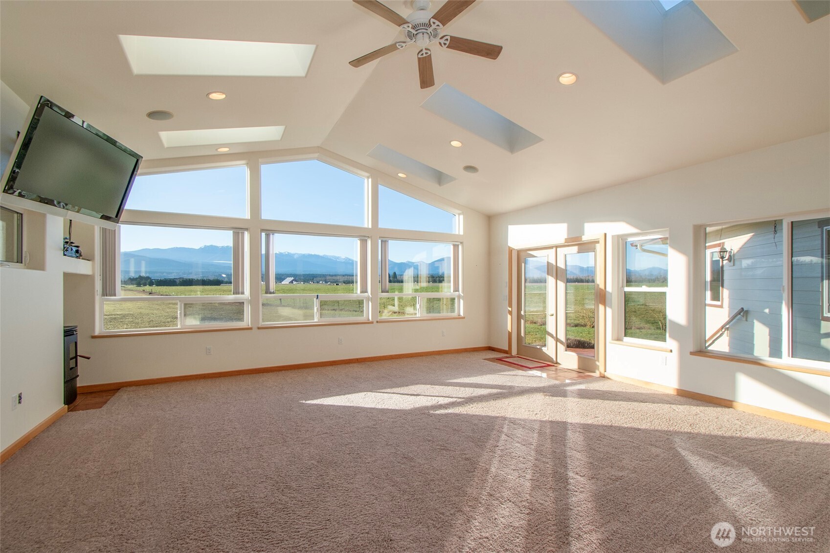 1132 Woodcock Road Property Photo 7