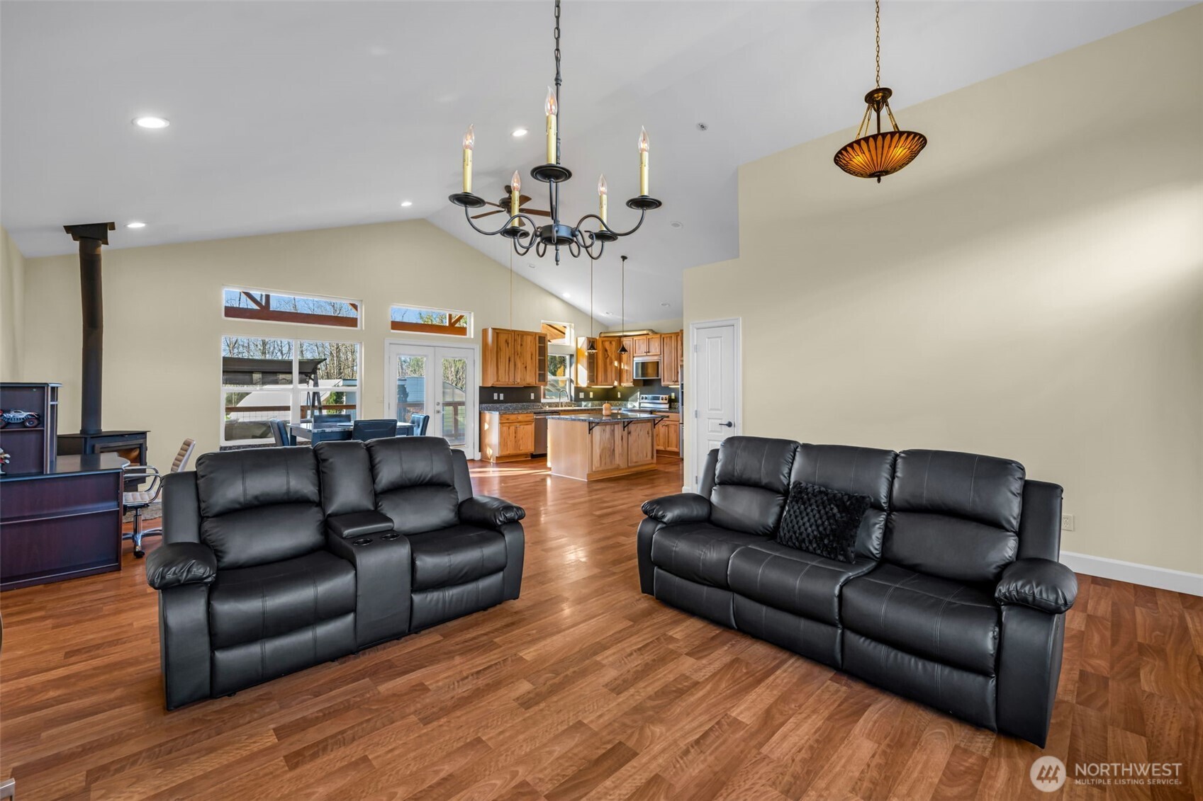 22644 Rose Road Property Photo 8
