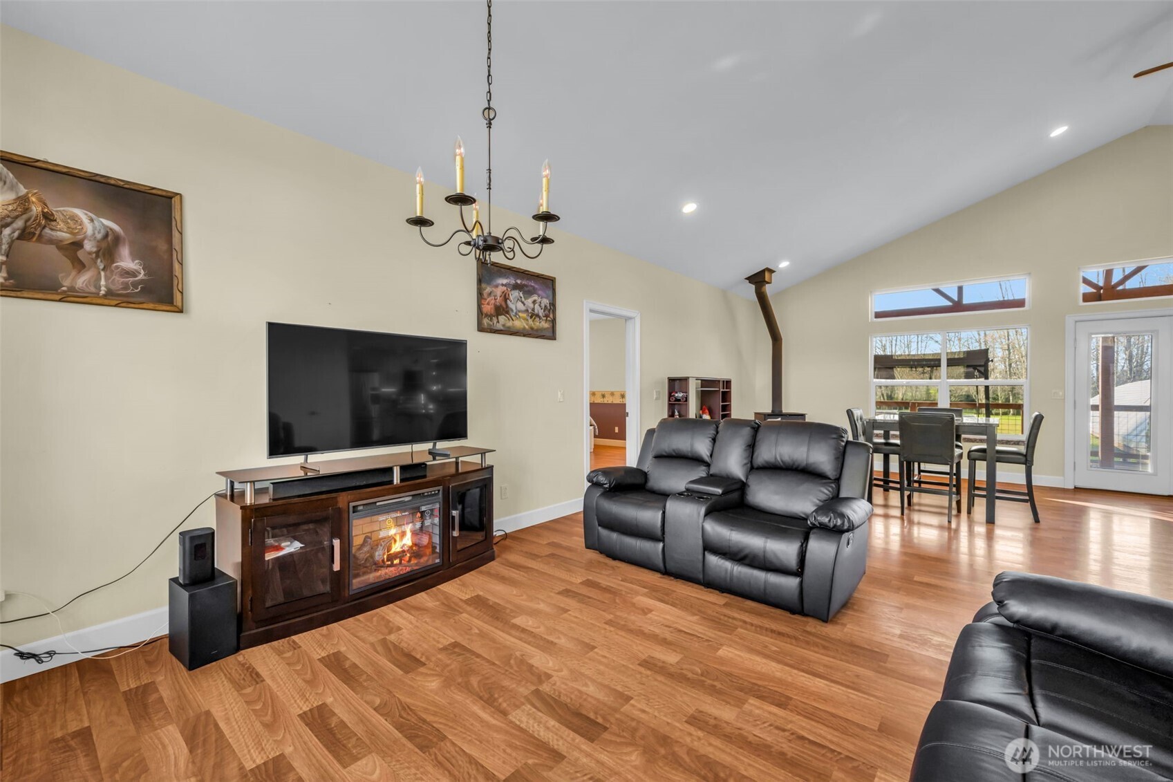 22644 Rose Road Property Photo 9