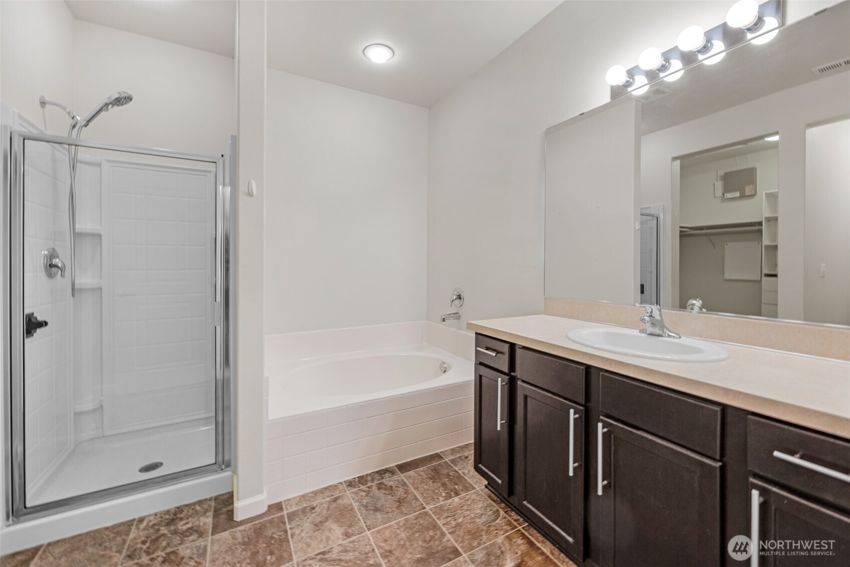 9028 168th Street Property Photo 15