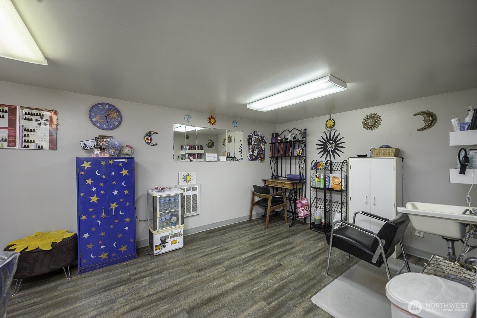 956 S Division Property Photo 25