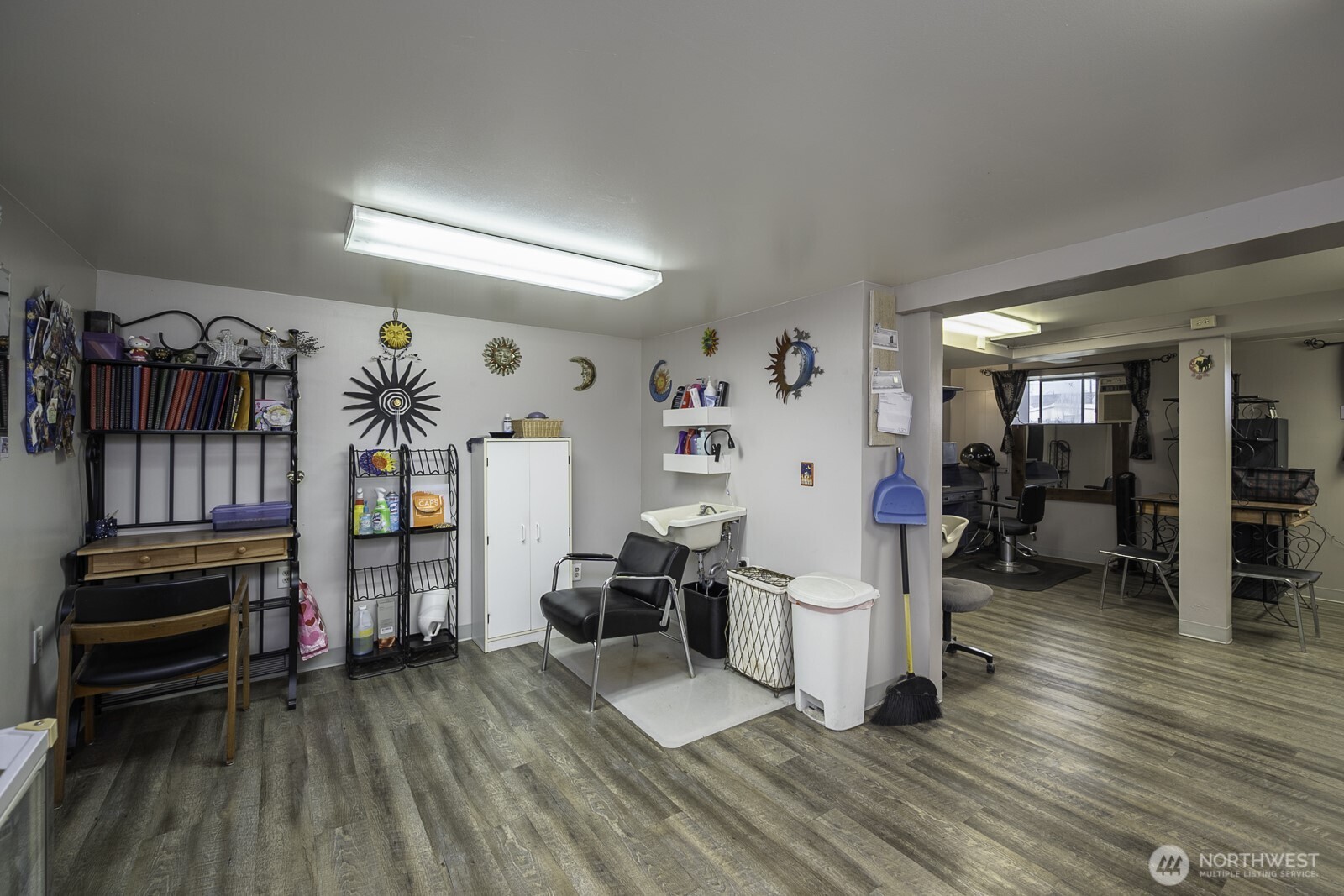 956 S Division Property Photo 27