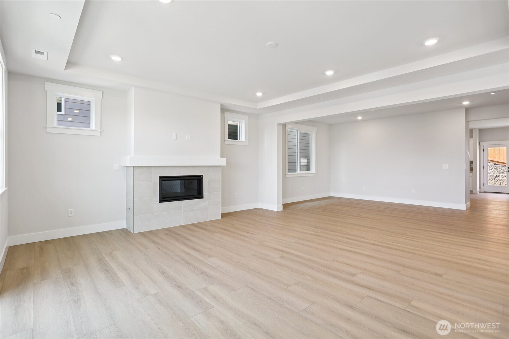 326 182nd Place Property Photo 5