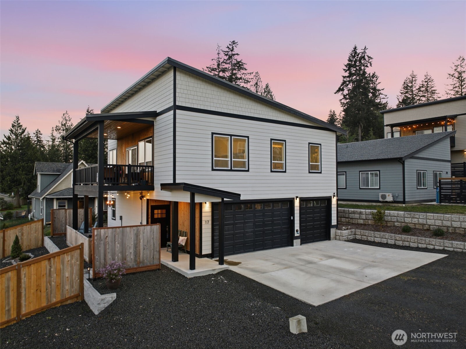 17 E Sellegren Road Property Photo 4