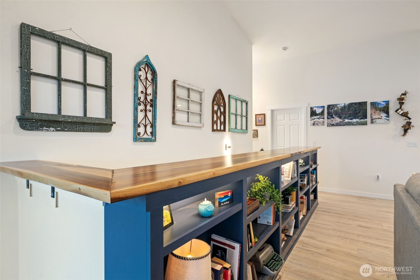 17 E Sellegren Road Property Photo 16