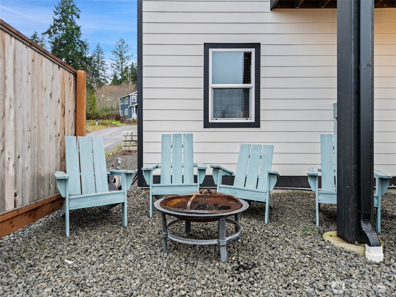 17 E Sellegren Road Property Photo 37