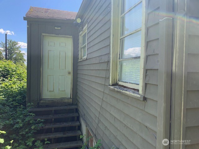 13076 Renton Avenue Property Photo 12