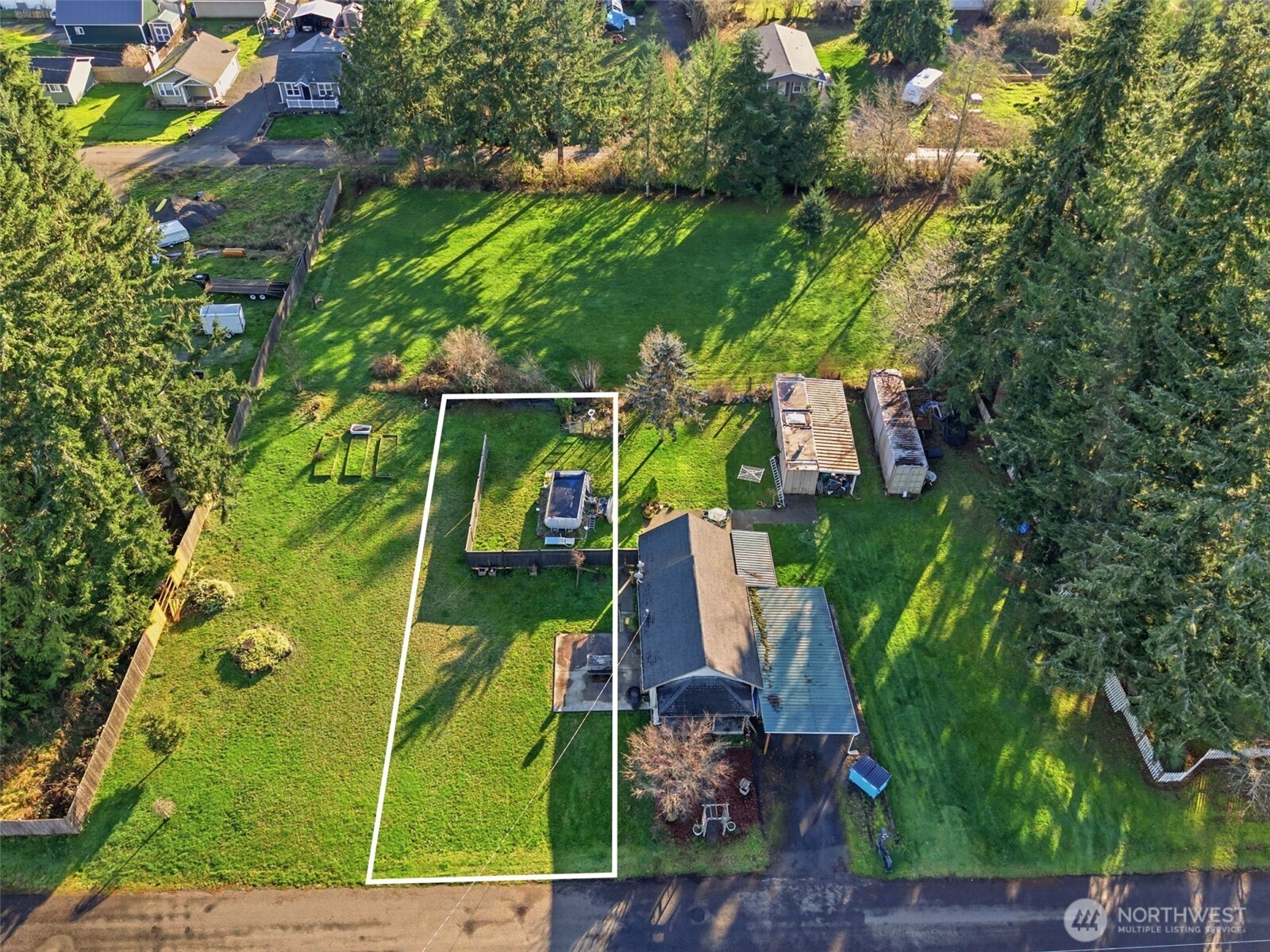 0 Queen Avenue Property Photo 1
