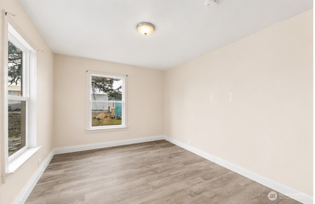 214 Hamilton Street Property Photo 13