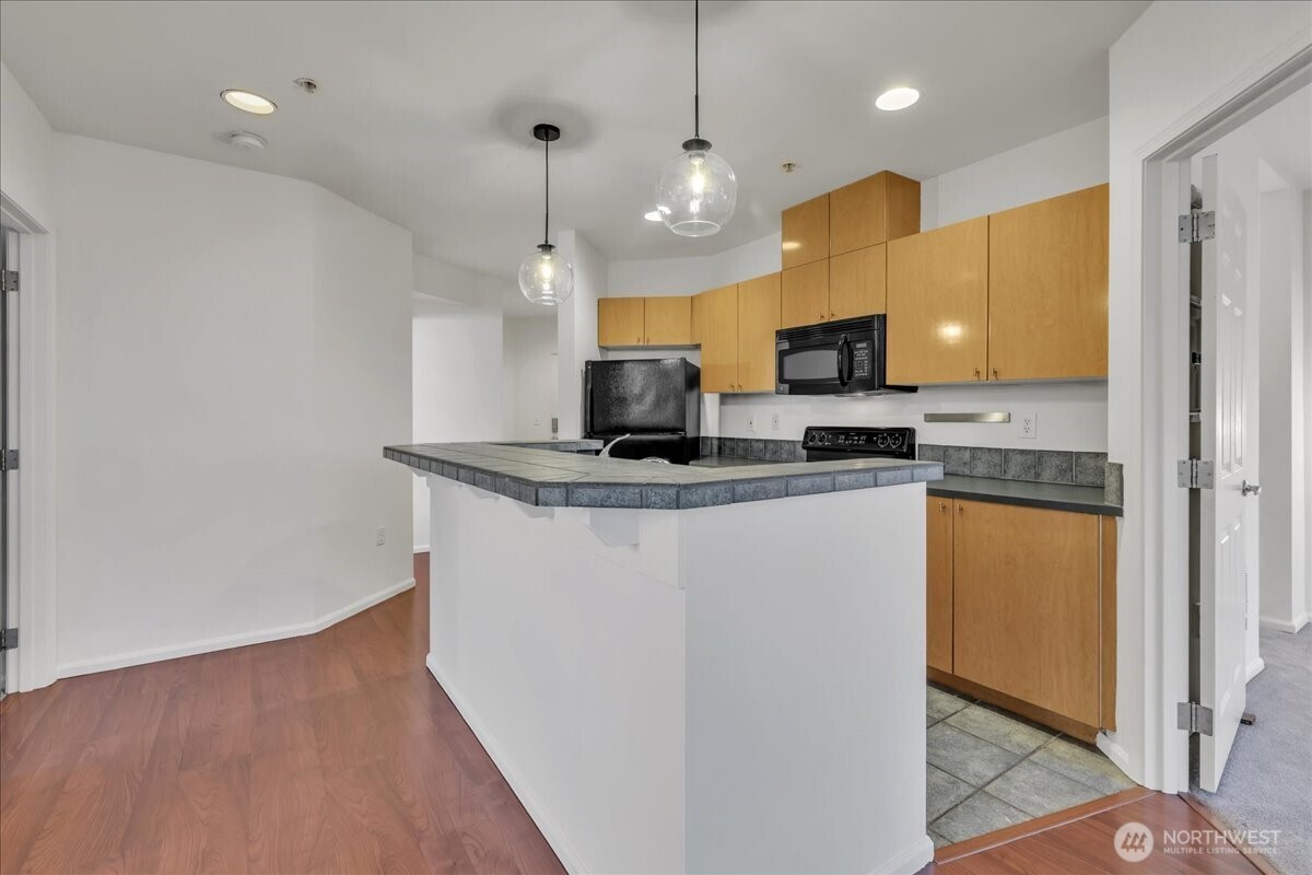 18 Dravus Street 207 Property Photo 5