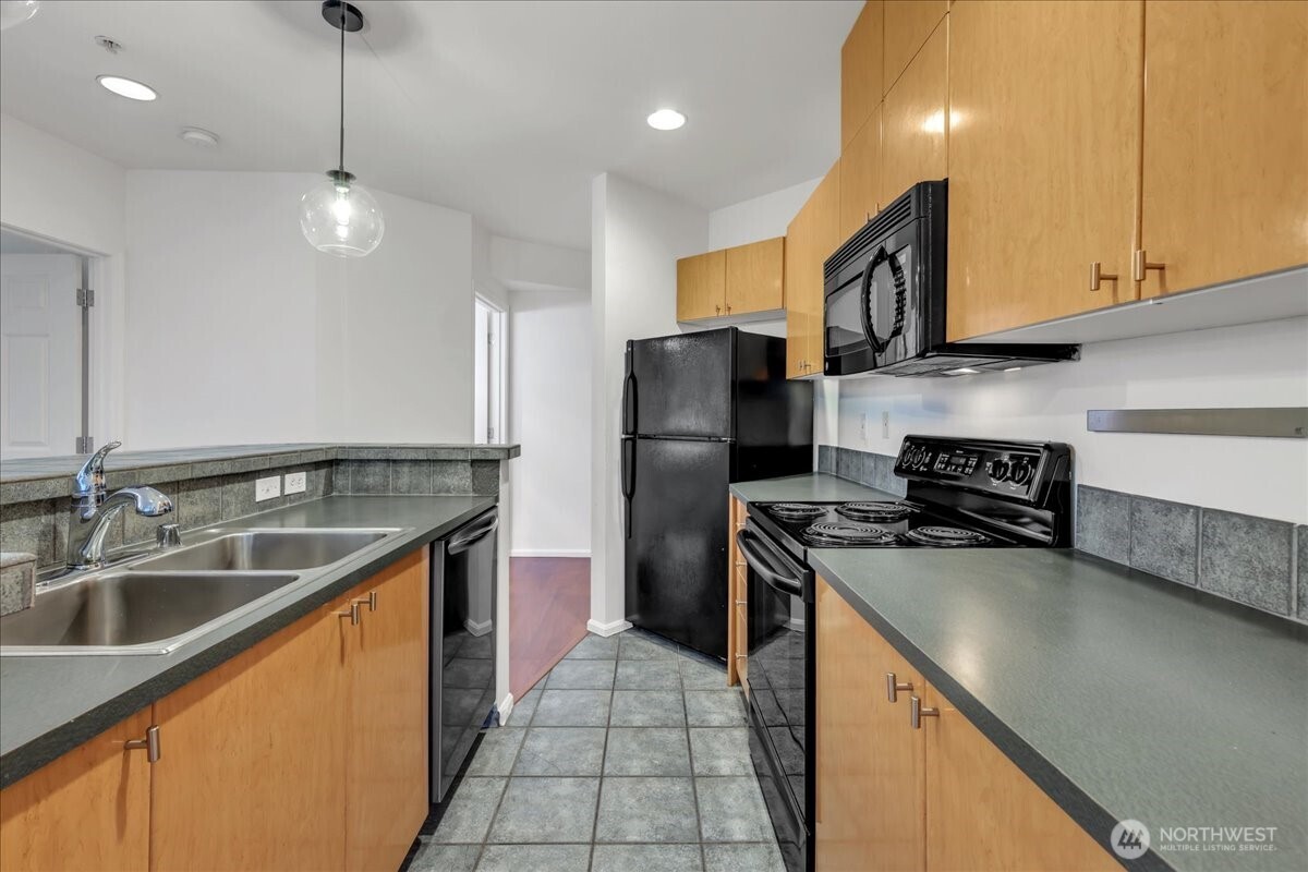18 Dravus Street 207 Property Photo 6