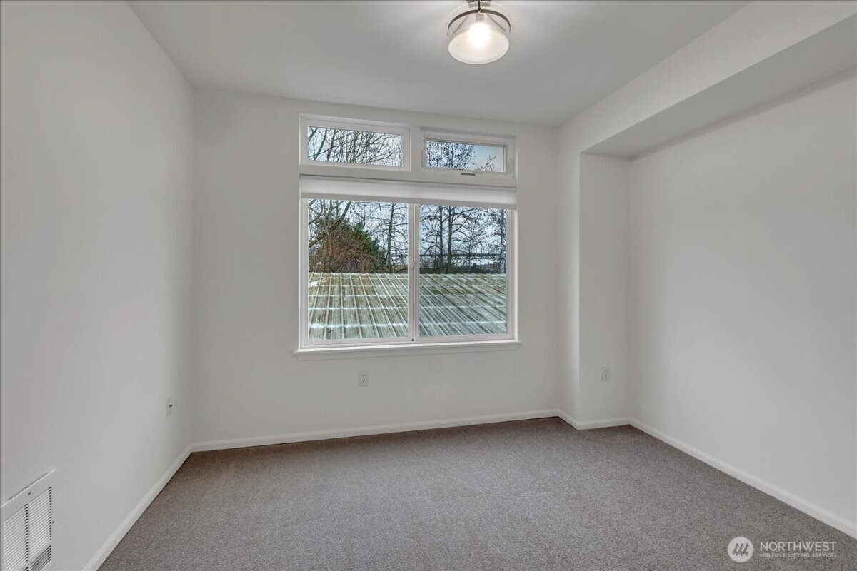 18 Dravus Street 207 Property Photo 18
