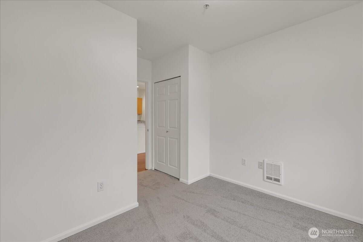 18 Dravus Street 207 Property Photo 19