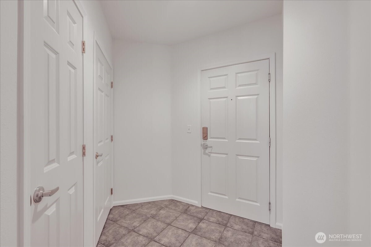18 Dravus Street 207 Property Photo 31