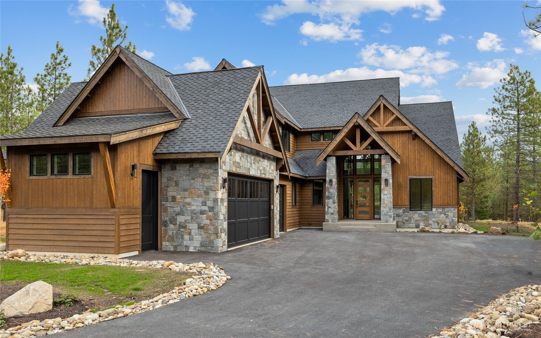 1601 Wanawish Loop Property Photo 1