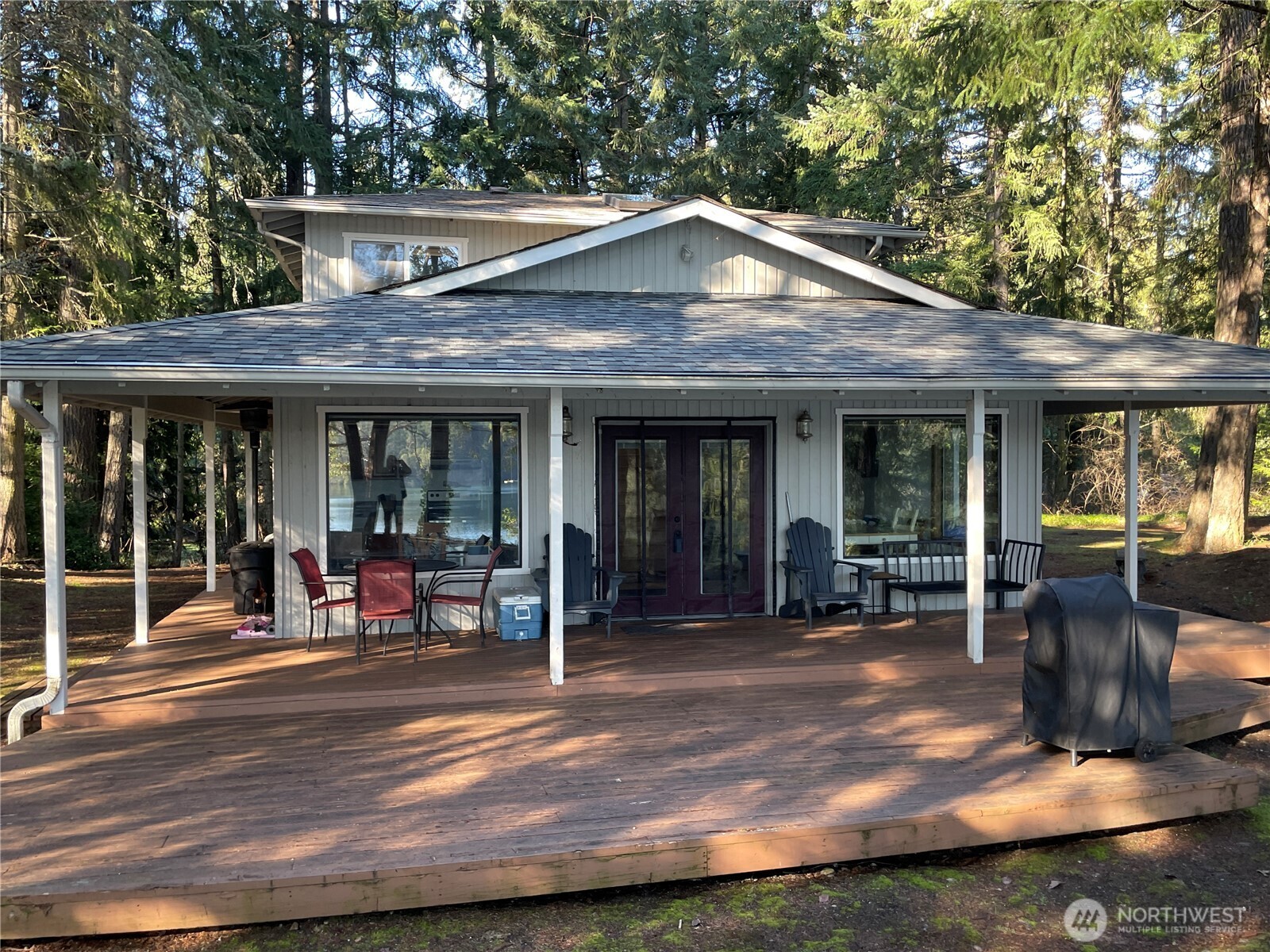 17812 Clear Lake Boulevard Se Property Photo 3