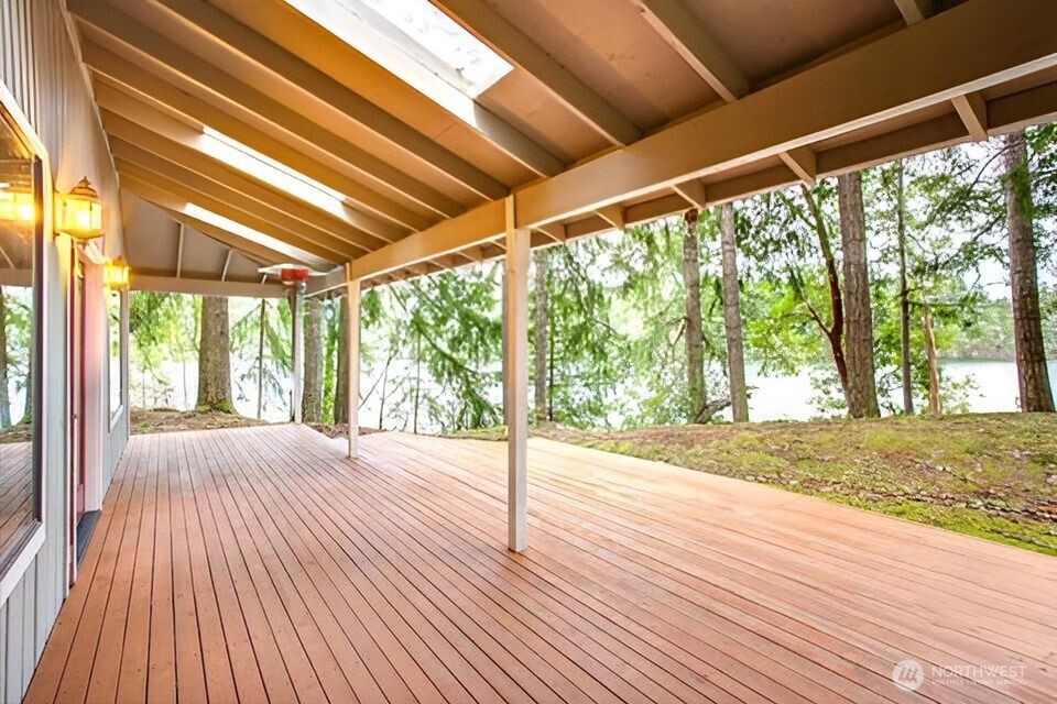 17812 Clear Lake Boulevard Se Property Photo 8