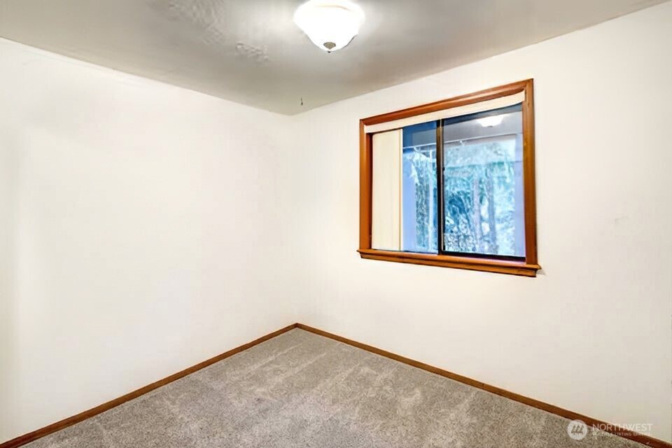 17812 Clear Lake Boulevard Se Property Photo 20