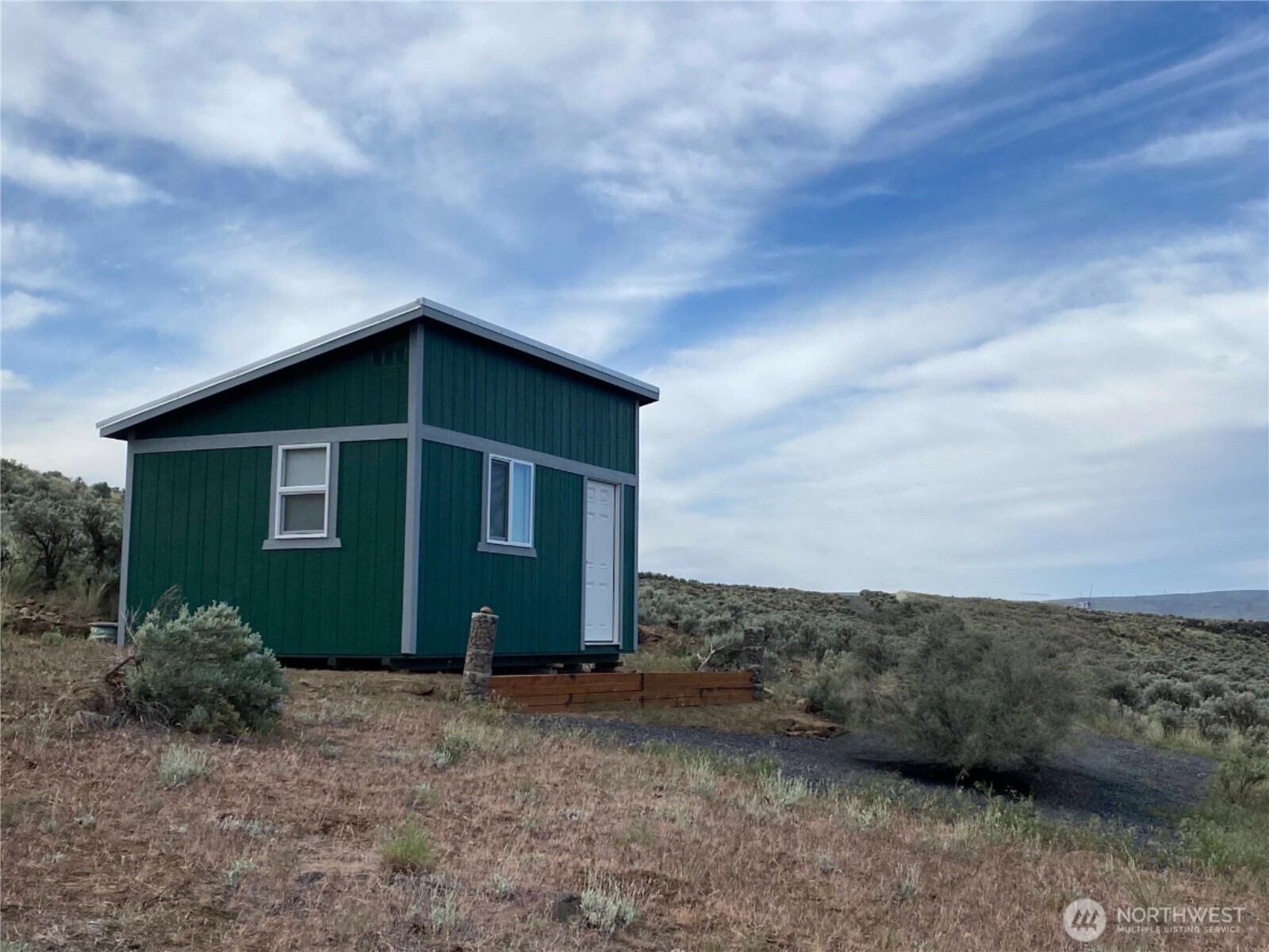 2333 Ashcroft Drive Property Photo 4