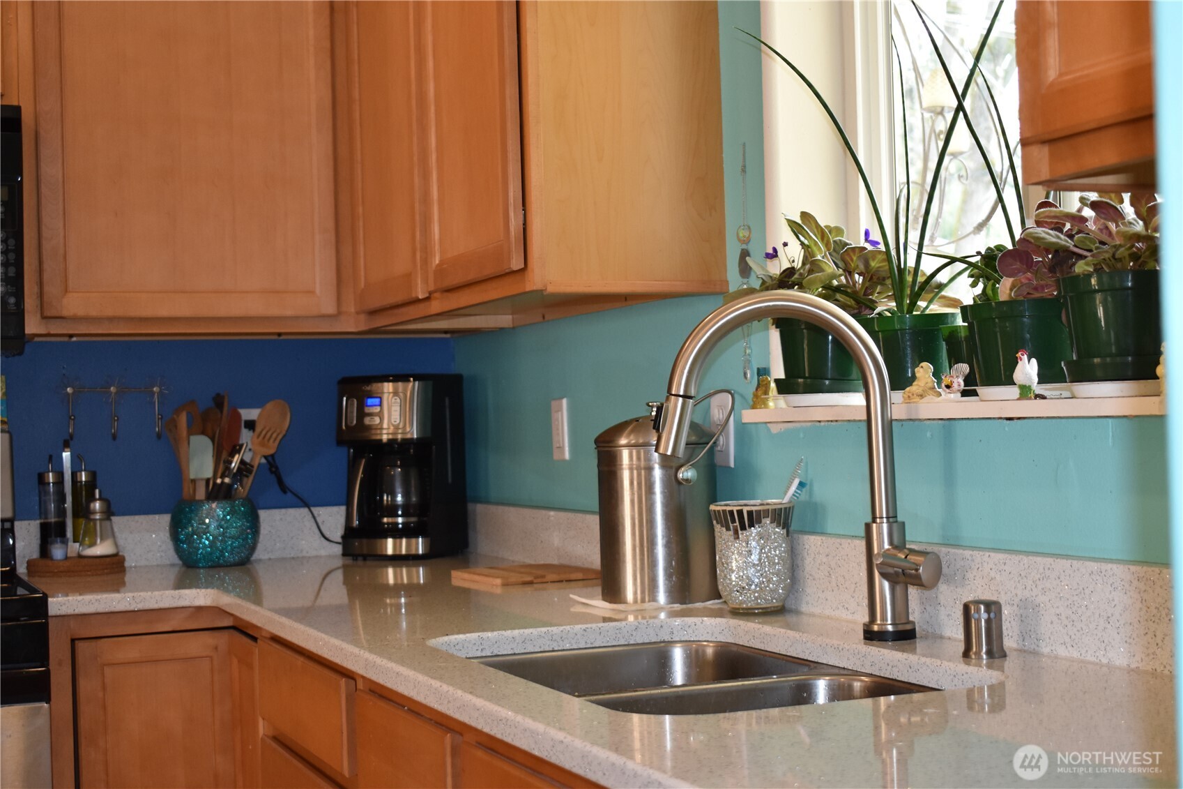 1110 Railroad Avenue Property Photo 8