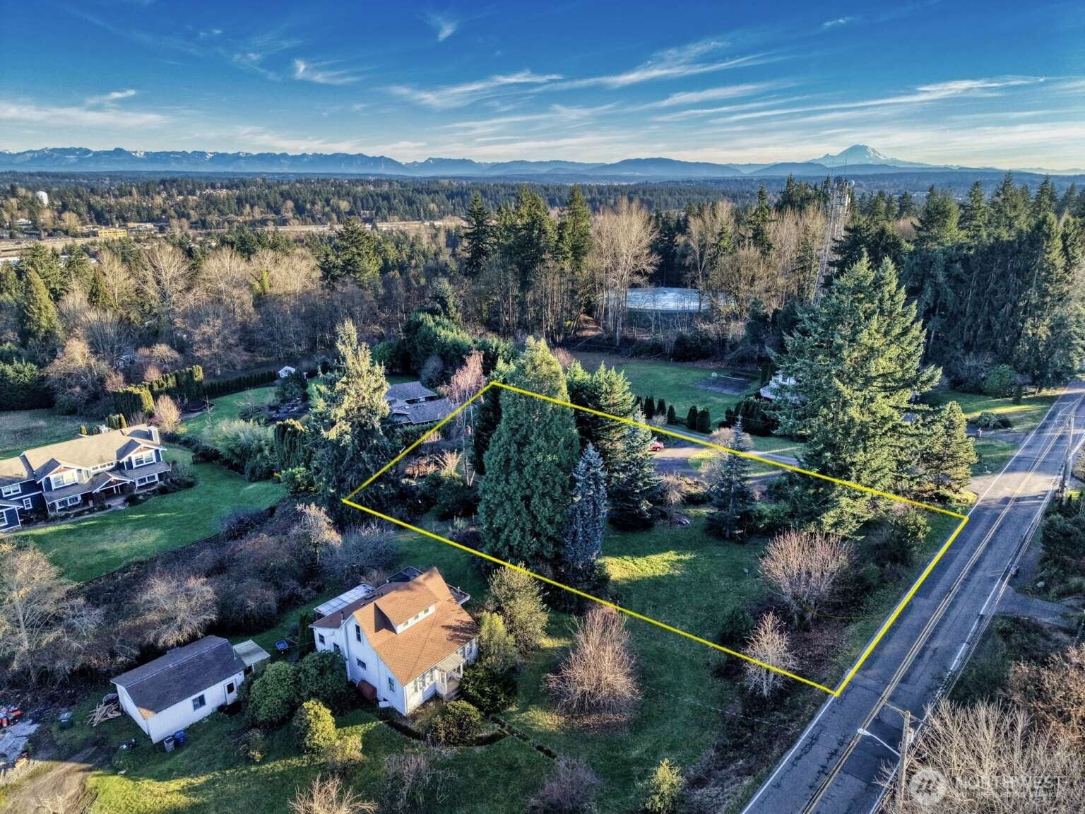 16414 104th Avenue Property Photo 2