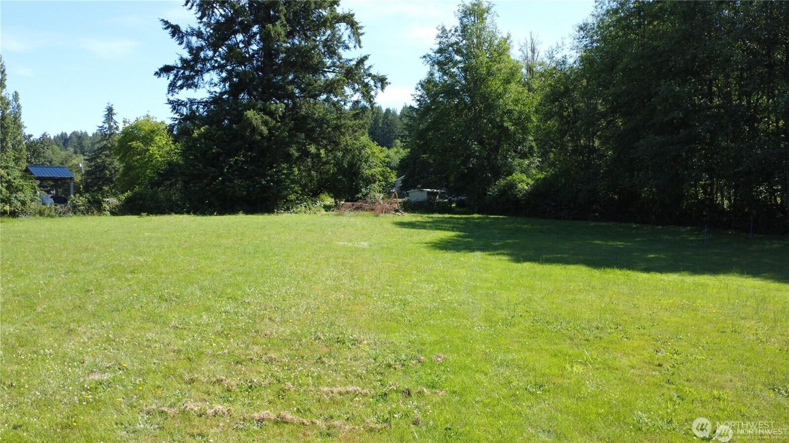 2469855 Property Photo 16