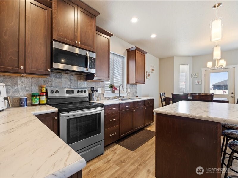 1105 E Olympia Street Property Photo 10