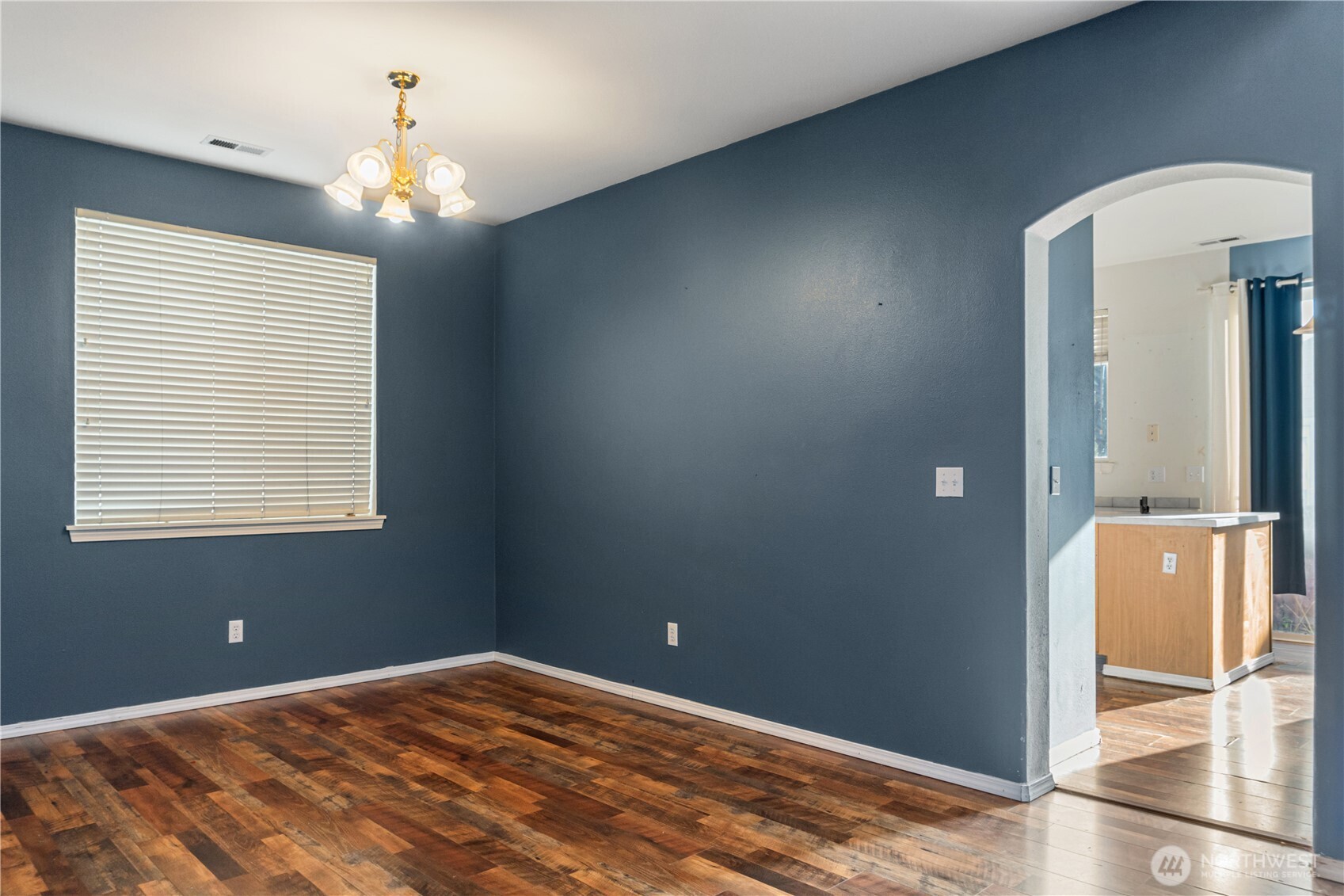 9016 E 176th Street Ct Property Photo 3