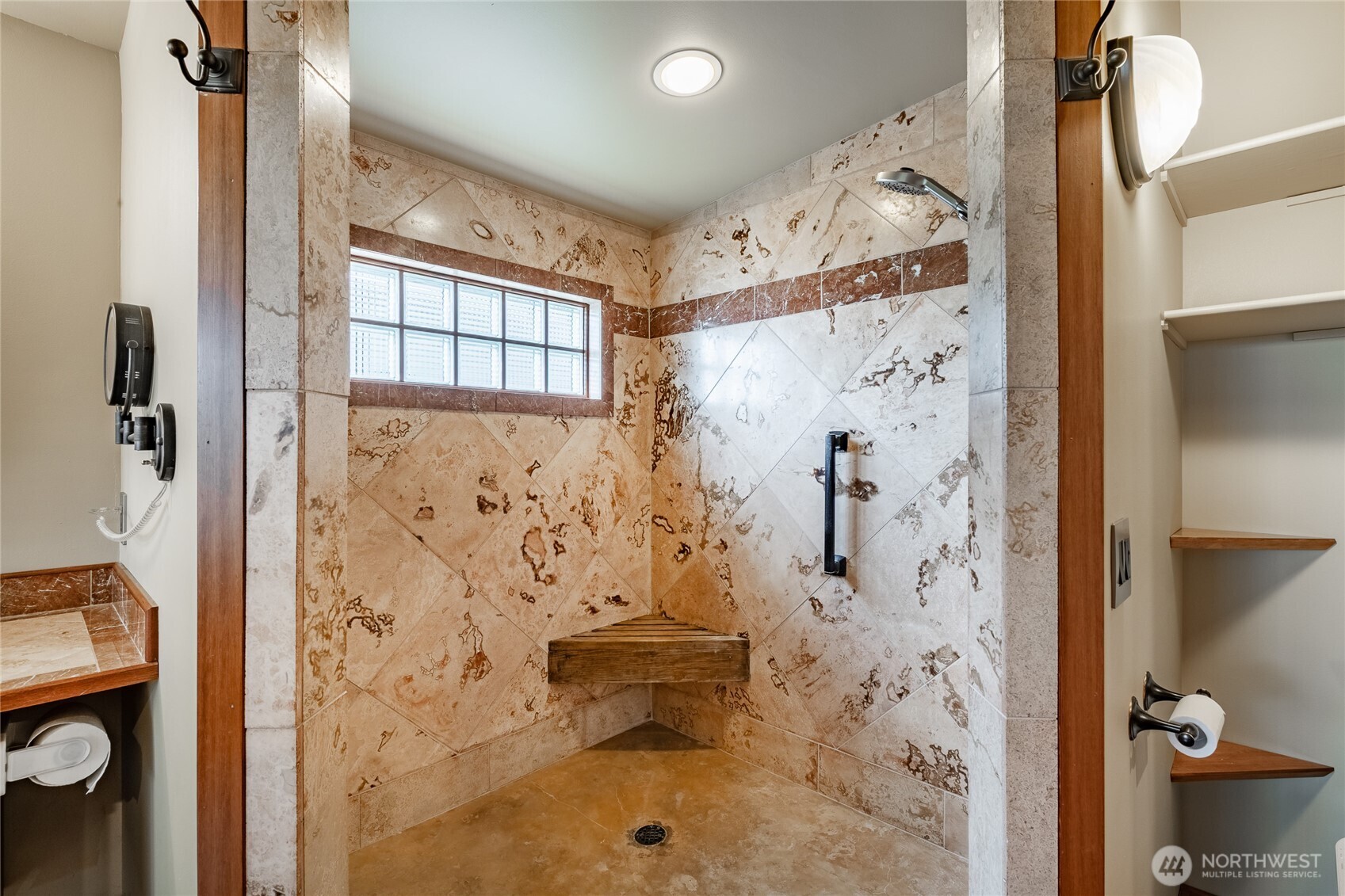 5727 Nakat Way Property Photo 21