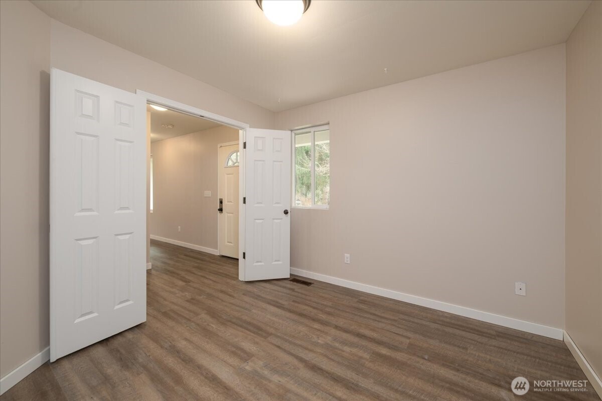 2295 S Camano Drive Property Photo 10