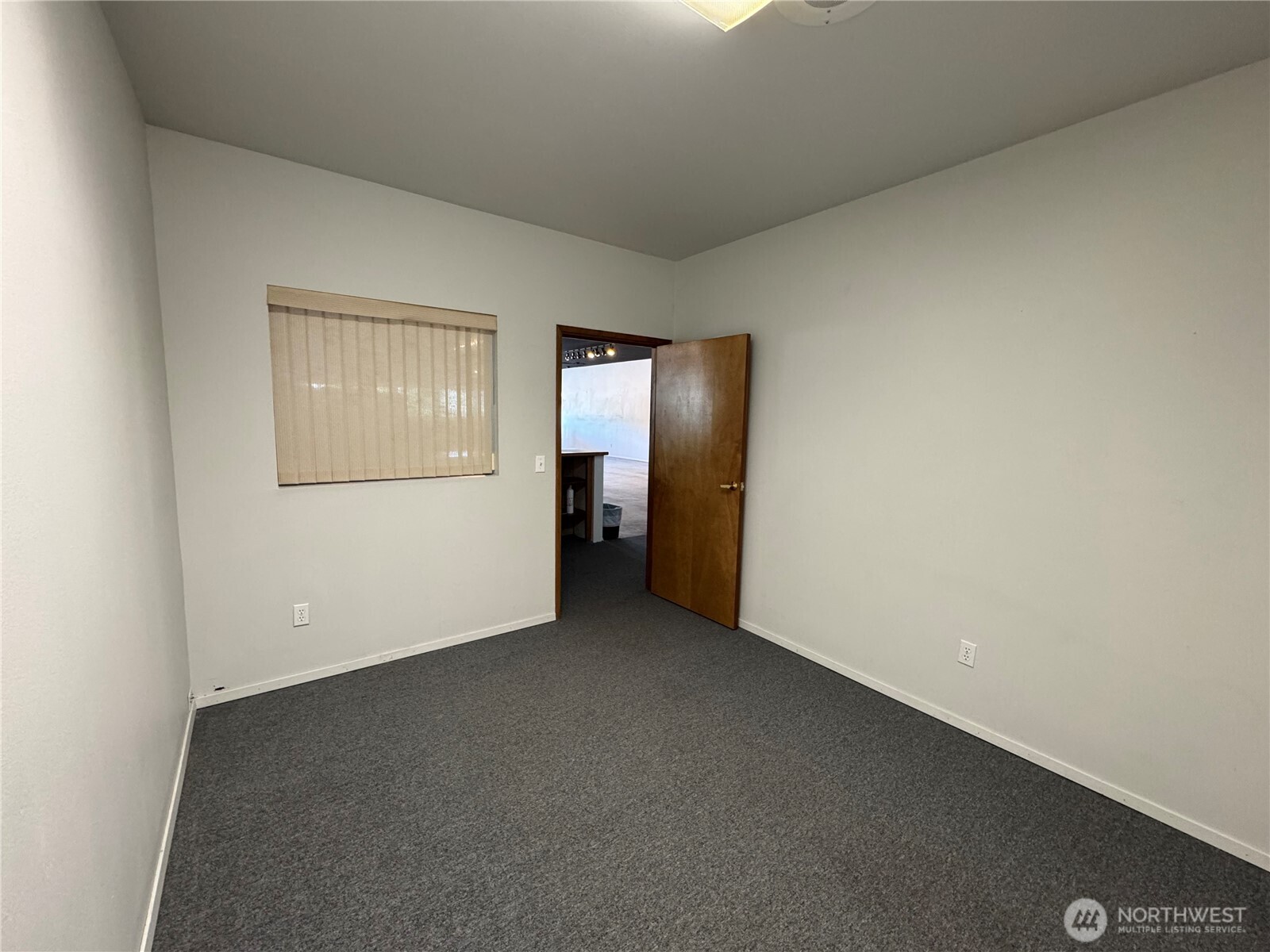10894 Rhody Drive Property Photo 15