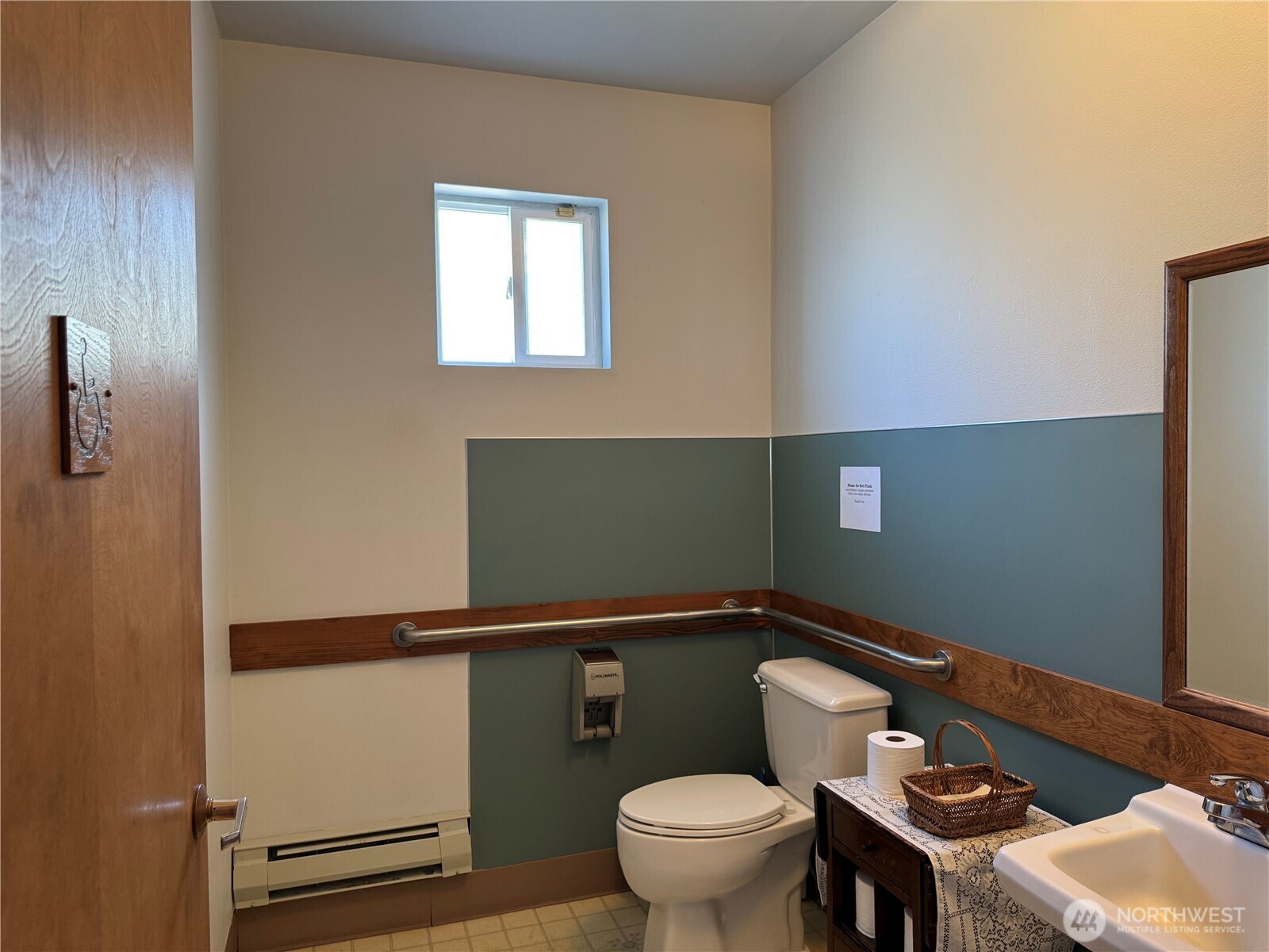 10894 Rhody Drive Property Photo 19