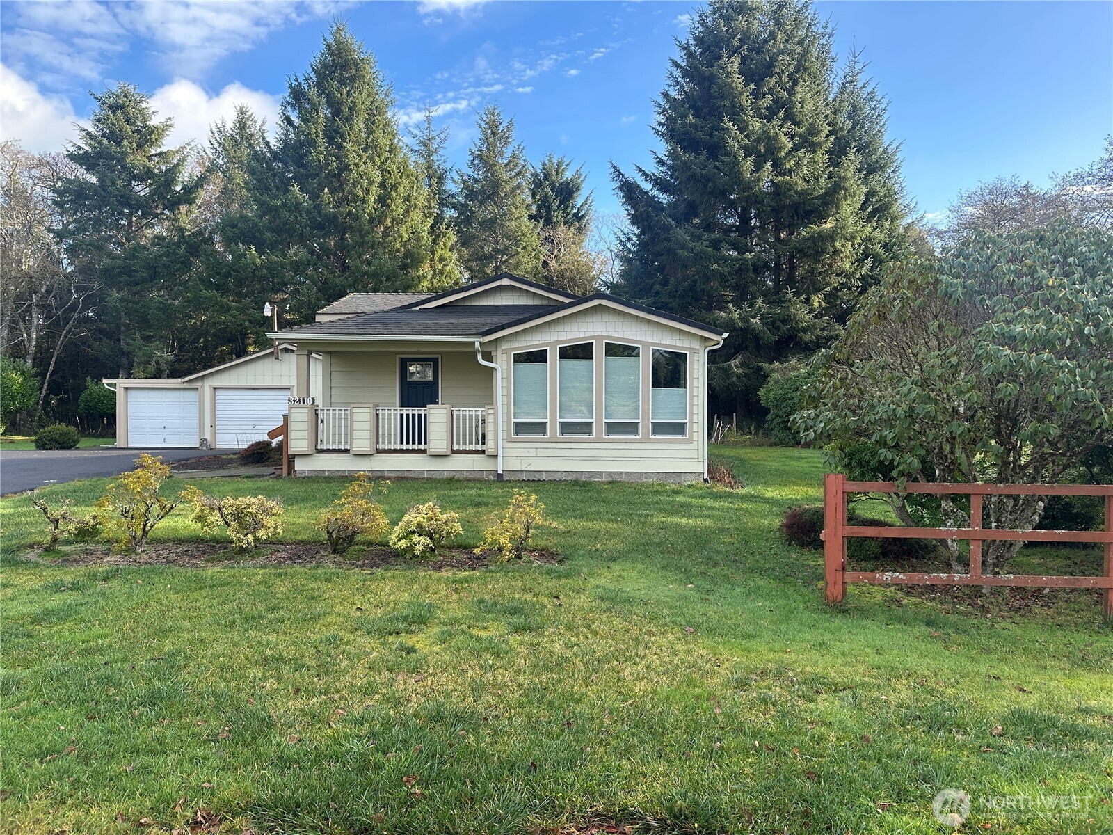 32110 T Pl Property Photo 2