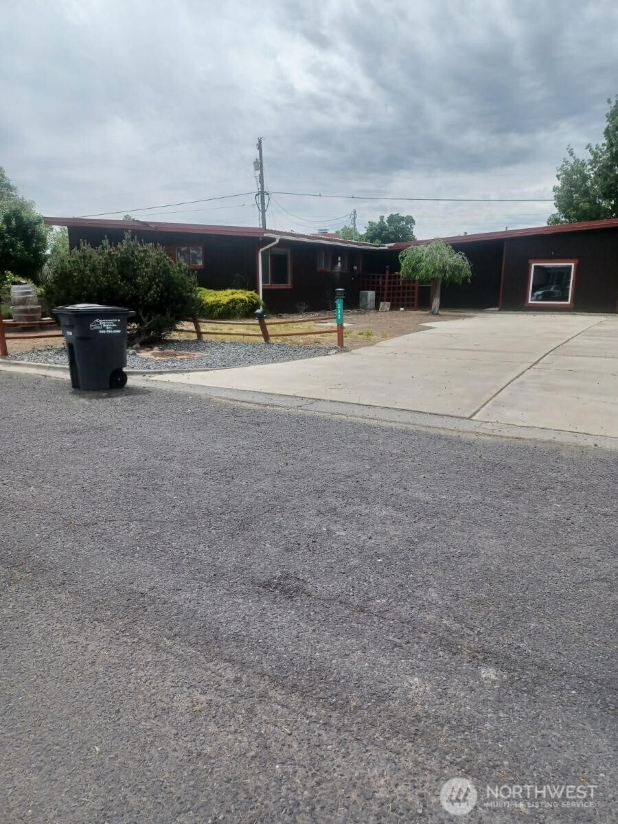 533 Fairchild Loop Property Photo 1