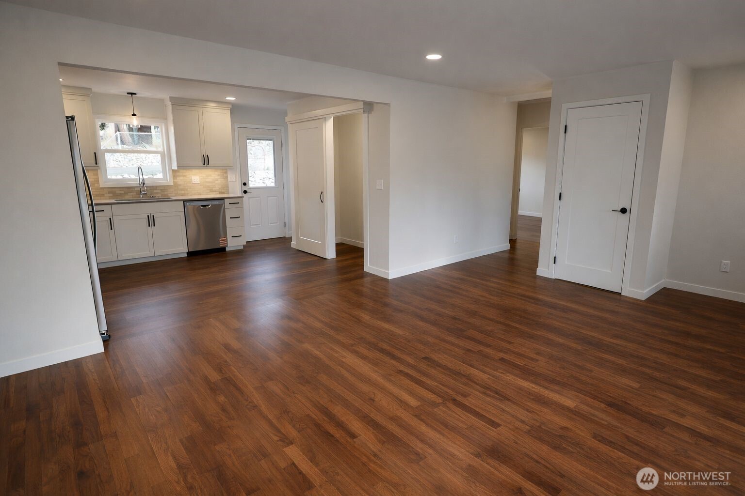 919 E Johnson Avenue Property Photo 8