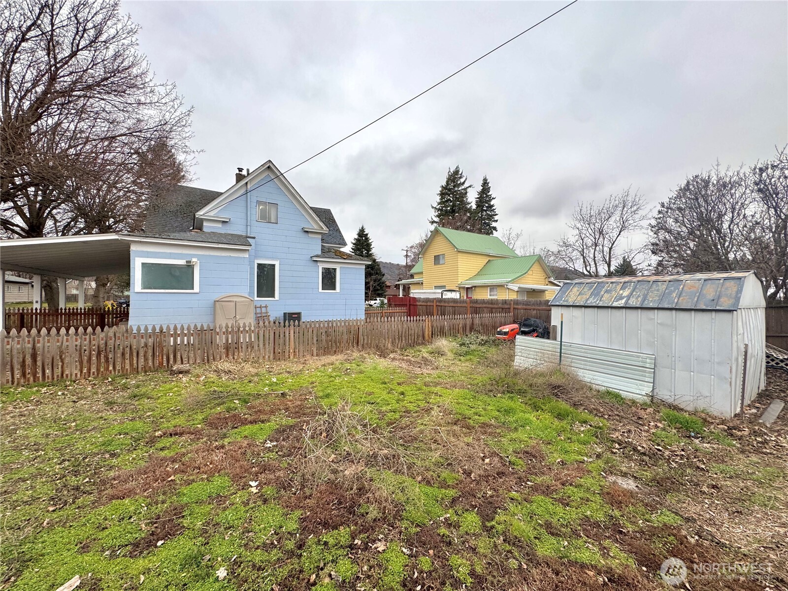 250 W Sixth Street Property Photo 7
