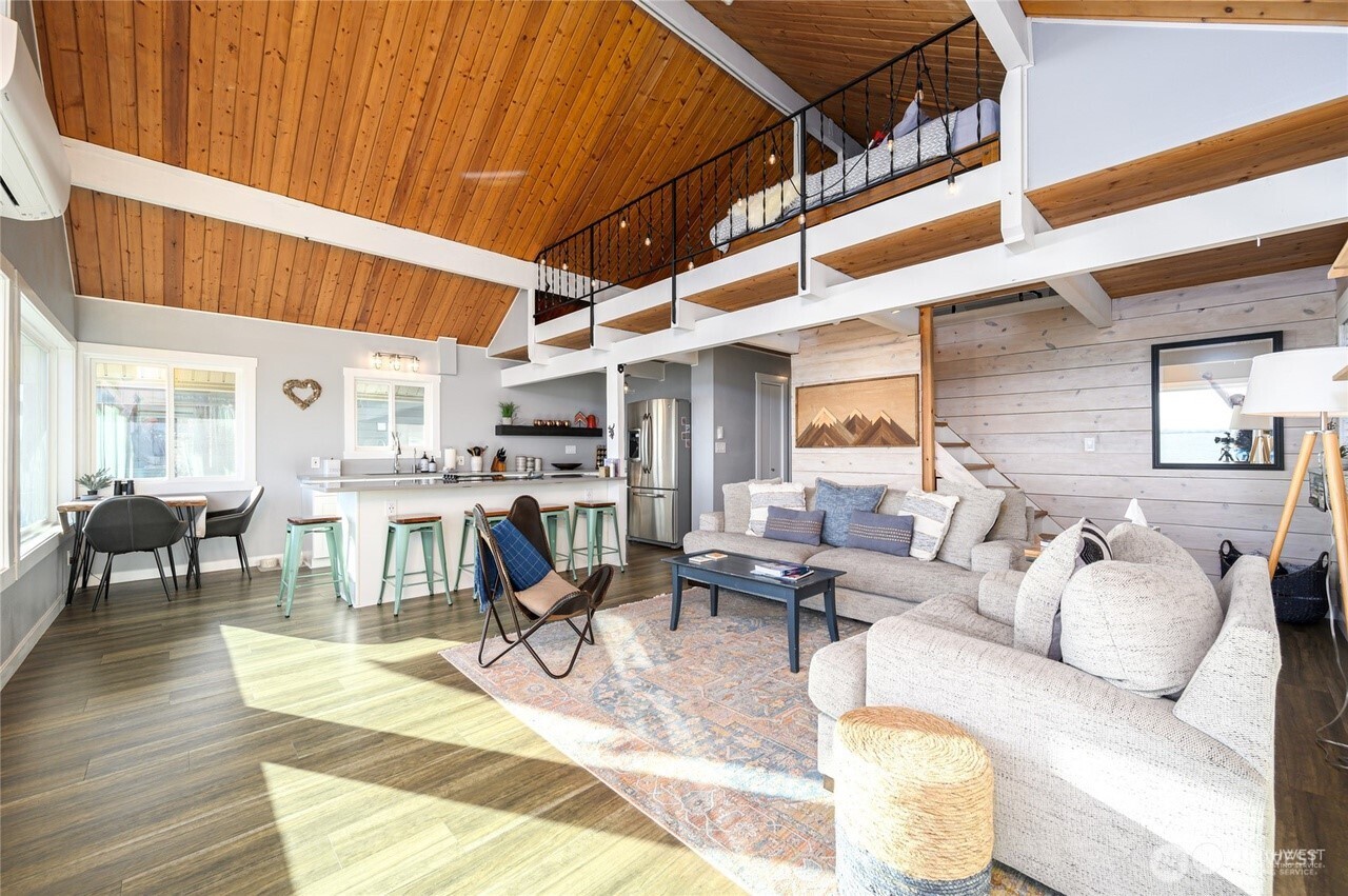 4144 Saltspring Drive Property Photo 6