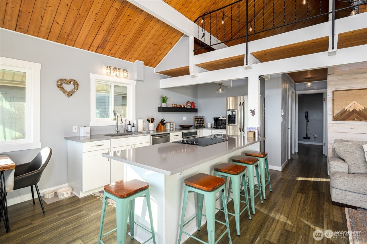 4144 Saltspring Drive Property Photo 12