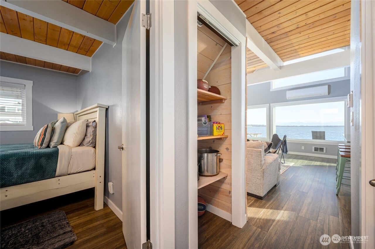 4144 Saltspring Drive Property Photo 14
