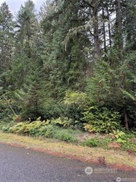 9229 Kootenia Drive Property Photo 1
