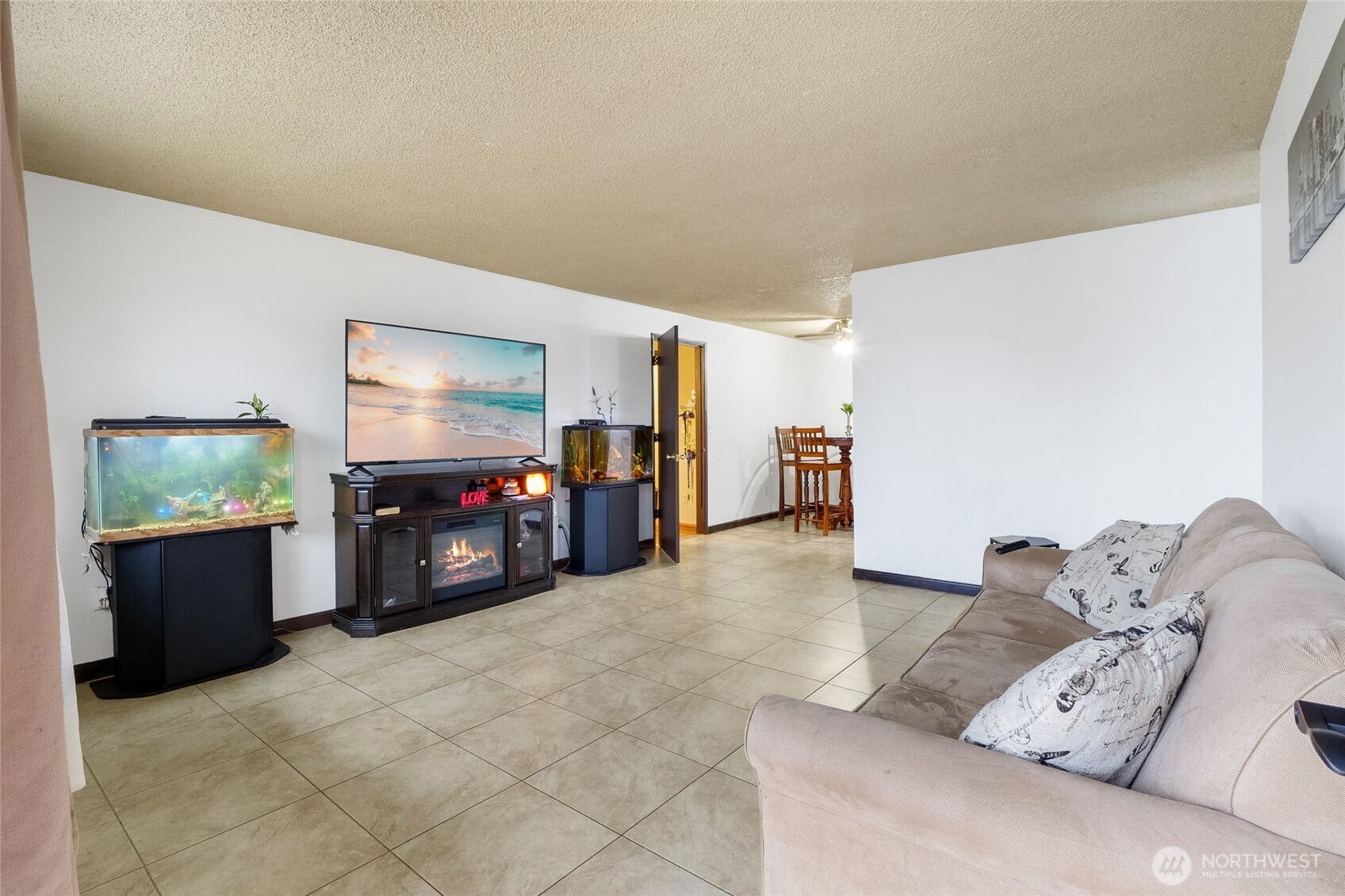 1692 S Wallace Street Property Photo 8