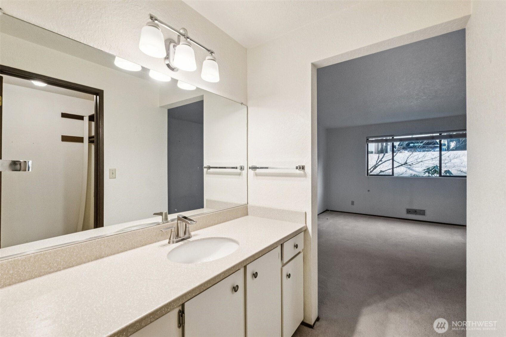 17918 23rd Lane F#201 Property Photo 15