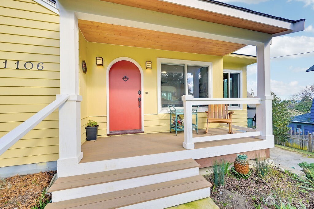 1106 Madison Street Property Photo 3