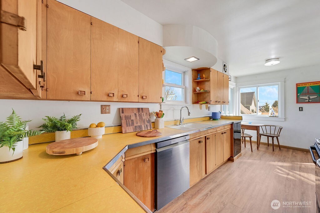 1106 Madison Street Property Photo 16