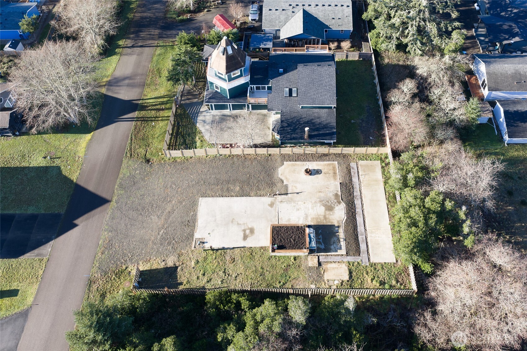 834 Whale Court Property Photo 3