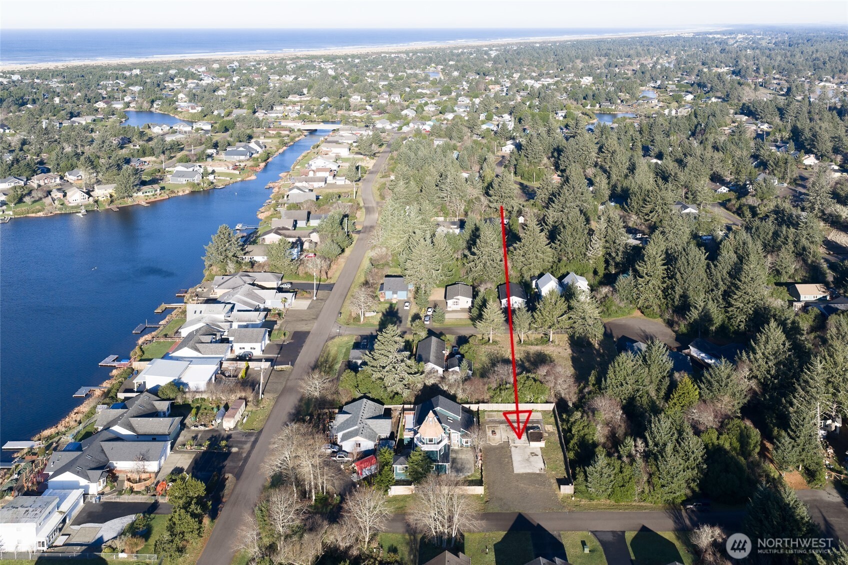 834 Whale Court Property Photo 7