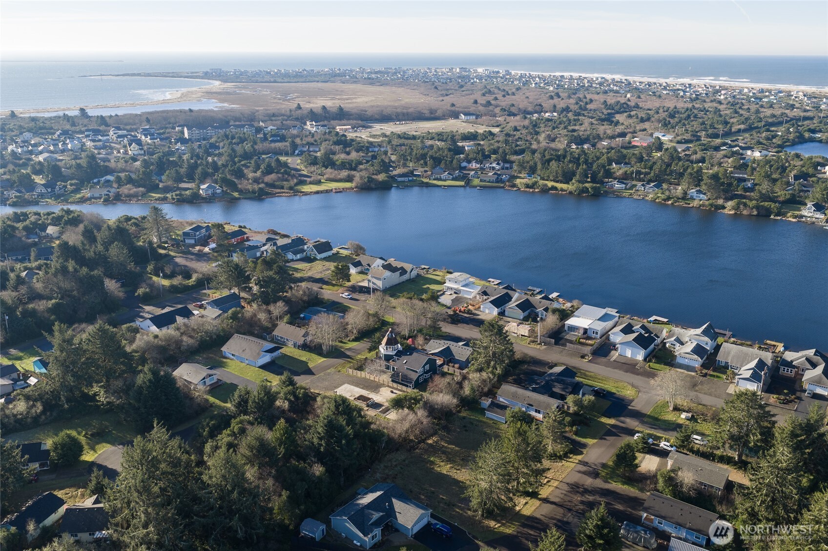 834 Whale Court Property Photo 14